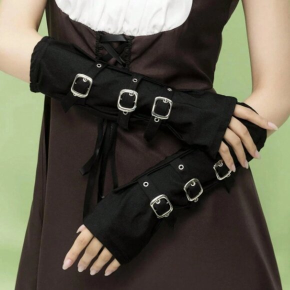Gothic Fingerless Buckle Gloves Y2K NWT - Picture 3 of 3